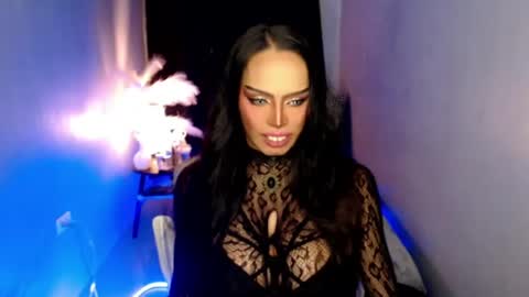 Snapshot of mikeyalawi03 chatting on 05/28/26, 10:34 Mistress MikeyAlawi online show from 05/28/26, 10:34