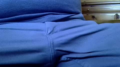 Snapshot of mikeybed chatting on 03/05/25, 10:44 mikeybed online show from 03/05/25, 10:44
