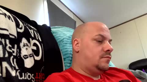 mikeylikesit2222 online show from 01/01/25, 06:27