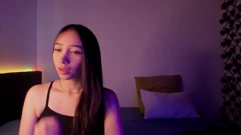 VIOLETAMIKE online show from 03/06/25, 05:11