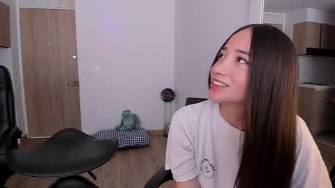 VIOLETAMIKE online show from 09/23/25, 06:00