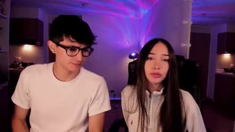 VIOLETAMIKE online show from 12/19/25, 03:57