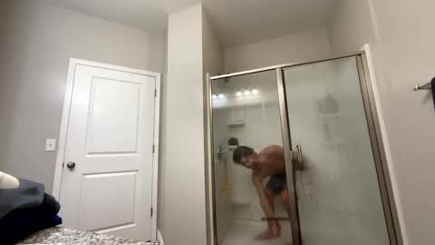 Snapshot of mikeywhite123 chatting on 12/16/24, 07:32 mikeywhite123 online show from 12/16/24, 07:32