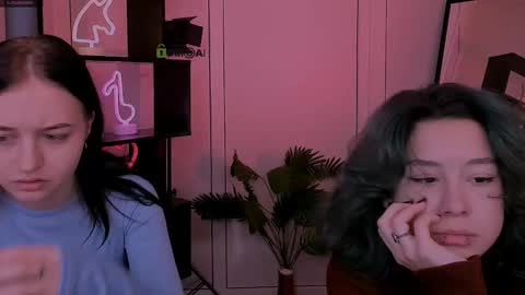 Snapshot of miki_ti chatting on 11/06/25, 12:06 miki_ti online show from 11/06/25, 12:06