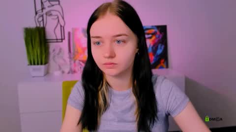 Snapshot of miki_ti chatting on 11/14/25, 06:01 miki_ti online show from 11/14/25, 06:01