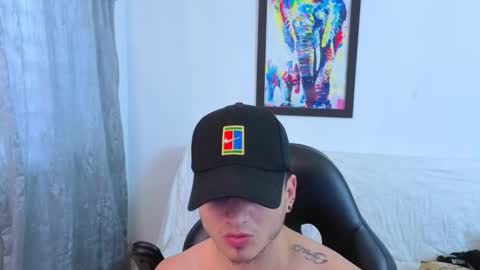 MIKKE online show from 11/23/25, 01:11