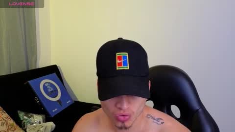 MIKKE online show from 02/12/26, 02:12