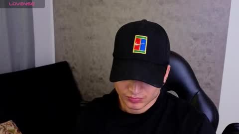 MIKKE online show from 03/01/26, 02:52