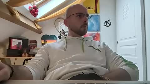 Snapshot of mikmik91 chatting on 01/08/25, 10:15 mikmik91 online show from 01/08/25, 10:15