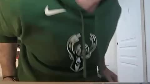 Snapshot of mikmik91 chatting on 02/10/25, 04:14 mikmik91 online show from 02/10/25, 04:14