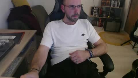 mikmik91 online show from 02/10/26, 04:44