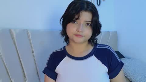 Mikoto Urb online show from 11/25/25, 07:47