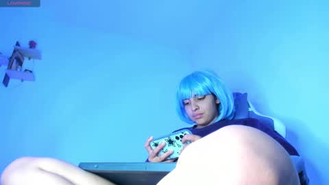 Snapshot of miku_katsuragi chatting on 02/14/25, 07:28   miku katsuragi  online show from 02/14/25, 07:28