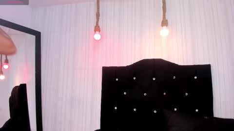Snapshot of miku_katsuragi chatting on 09/11/25, 11:27   miku katsuragi  online show from 09/11/25, 11:27