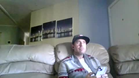 Snapshot of mikuchan_jp chatting on 11/17/25, 04:35 FATdickBOY online show from 11/17/25, 04:35