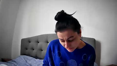 Mikyloveu online show from 02/06/25, 12:48