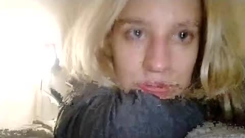 Mila 420 online show from 11/19/25, 10:21