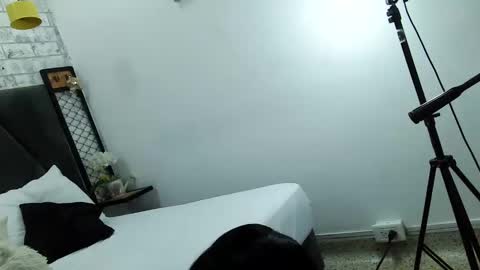 mila_adamss online show from 12/23/24, 10:21