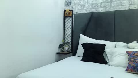 mila_adamss online show from 01/27/25, 10:27