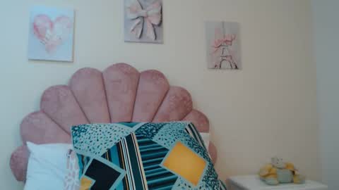 Snapshot of mila_adamss chatting on 05/10/26, 10:31 mila_adamss online show from 05/10/26, 10:31