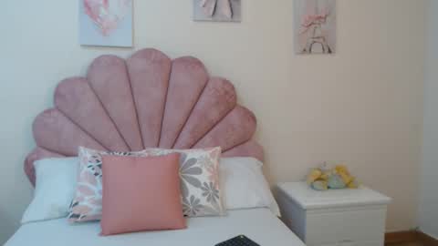 Snapshot of mila_adamss chatting on 06/06/26, 11:04 mila_adamss online show from 06/06/26, 11:04