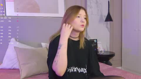 mila_blum online show from 05/15/26, 05:09