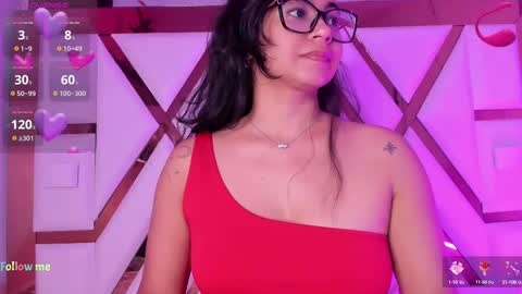 Snapshot of mila_clum chatting on 10/07/25, 07:00 Camila online show from 10/07/25, 07:00