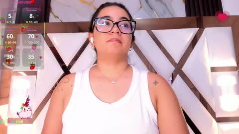 Camila online show from 04/22/26, 07:04