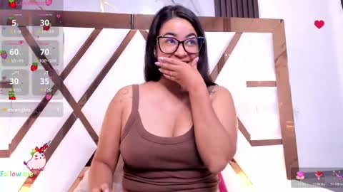 Snapshot of mila_clum chatting on 05/20/26, 06:58 Camila online show from 05/20/26, 06:58