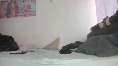 Snapshot of mila_dash chatting on 02/05/25, 11:55 Mila Dash online show from 02/05/25, 11:55