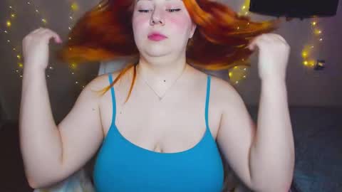 Mila shy sensual person  online show from 03/25/26, 10:21