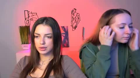 mila_glow online show from 11/04/25, 06:01