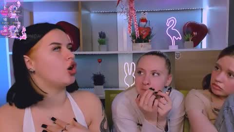 mila_glow online show from 02/15/26, 11:34