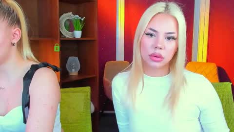 mila_glow online show from 03/16/26, 12:42