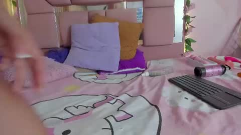 mila_grace_ online show from 07/09/26, 07:07