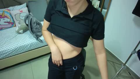 Milena  online show from 10/21/25, 10:05