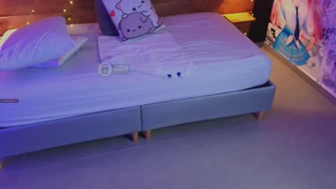 Milena  online show from 11/08/25, 10:59