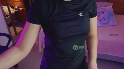 Milena  online show from 01/17/26, 11:04