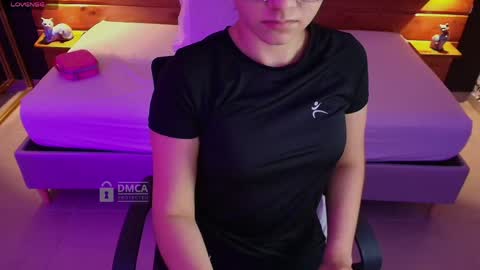 Milena  online show from 04/21/26, 11:27