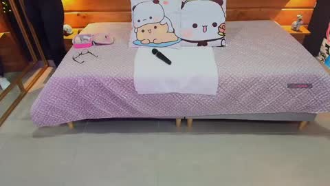 Snapshot of mila_kiitty chatting on 05/12/26, 11:18 Milena online show from 05/12/26, 11:18