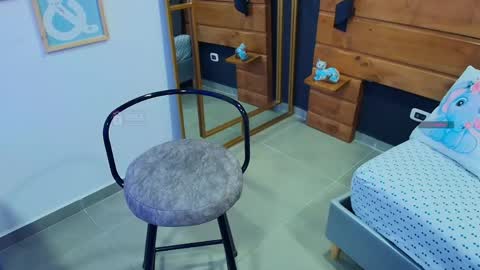 Snapshot of mila_kiitty chatting on 05/30/26, 11:18 Milena online show from 05/30/26, 11:18