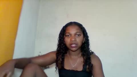 Snapshot of mila_lunah chatting on 04/29/26, 03:43 mila_lunah online show from 04/29/26, 03:43