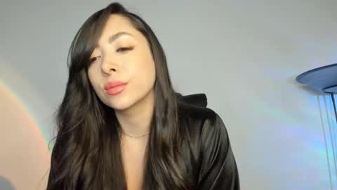 Snapshot of mila_paramo chatting on 10/09/25, 01:03 Camila online show from 10/09/25, 01:03