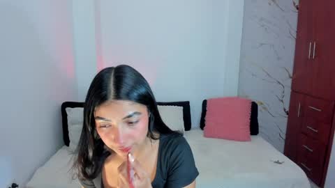 Snapshot of mila_rose1 chatting on 06/02/26, 02:24 martina online show from 06/02/26, 02:24