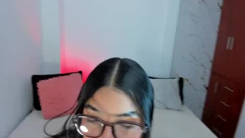 Snapshot of mila_rose1 chatting on 06/10/26, 02:01 martina online show from 06/10/26, 02:01