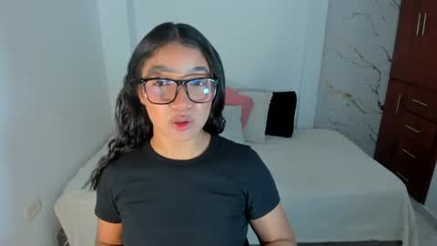 Snapshot of mila_rose1 chatting on 07/24/26, 03:15 martina online show from 07/24/26, 03:15