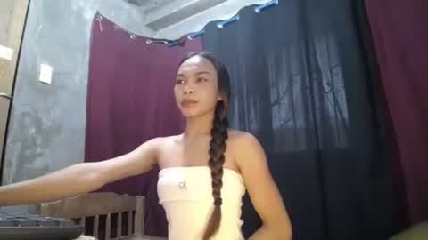 mila_seductressxx online show from 05/23/26, 12:49