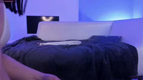 Mila online show from 03/08/25, 02:19