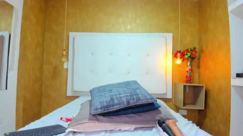          online show from 03/30/26, 08:54