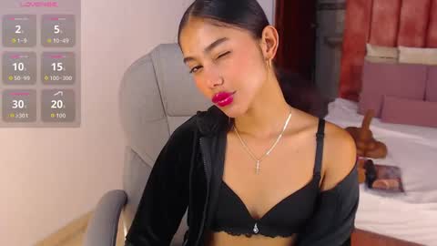 Snapshot of milaa_star chatting on 09/18/25, 03:52 milaa_star online show from 09/18/25, 03:52